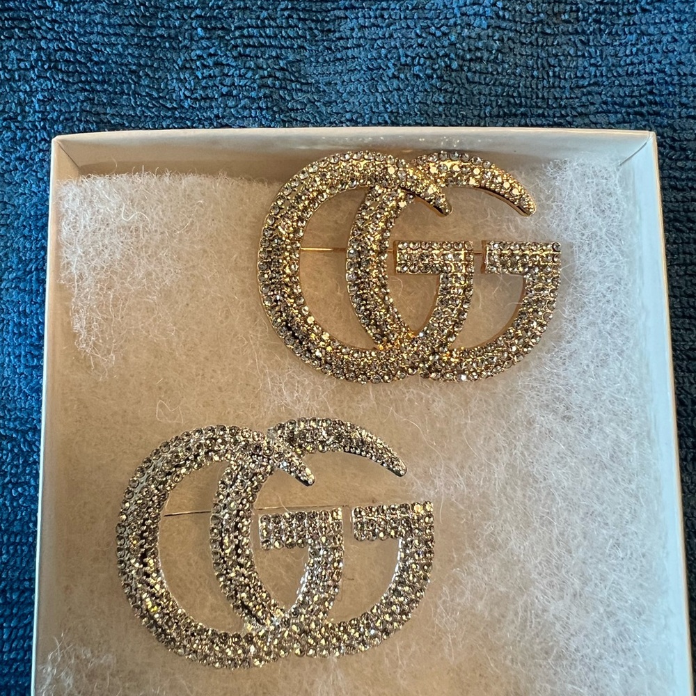 NEW JEWELRY BROOCH PINS